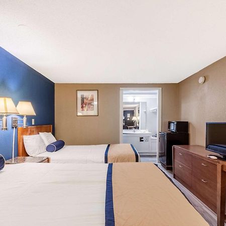 Value Inn Kenosha I-94 - Exit 344 プレザント・プレイリー エクステリア 写真