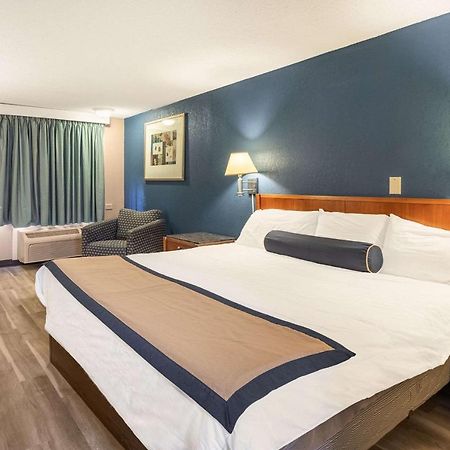 Value Inn Kenosha I-94 - Exit 344 プレザント・プレイリー エクステリア 写真