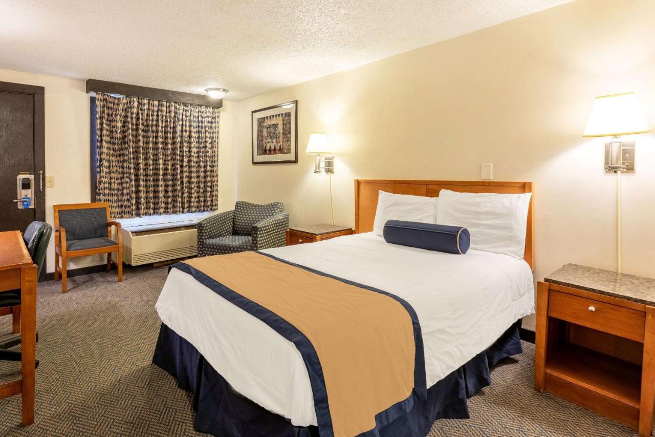 Value Inn Kenosha I-94 - Exit 344 プレザント・プレイリー エクステリア 写真