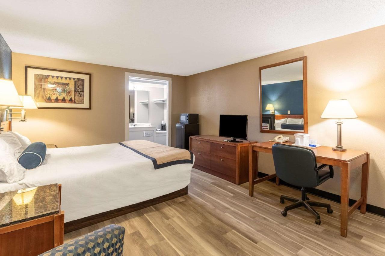 Value Inn Kenosha I-94 - Exit 344 プレザント・プレイリー エクステリア 写真