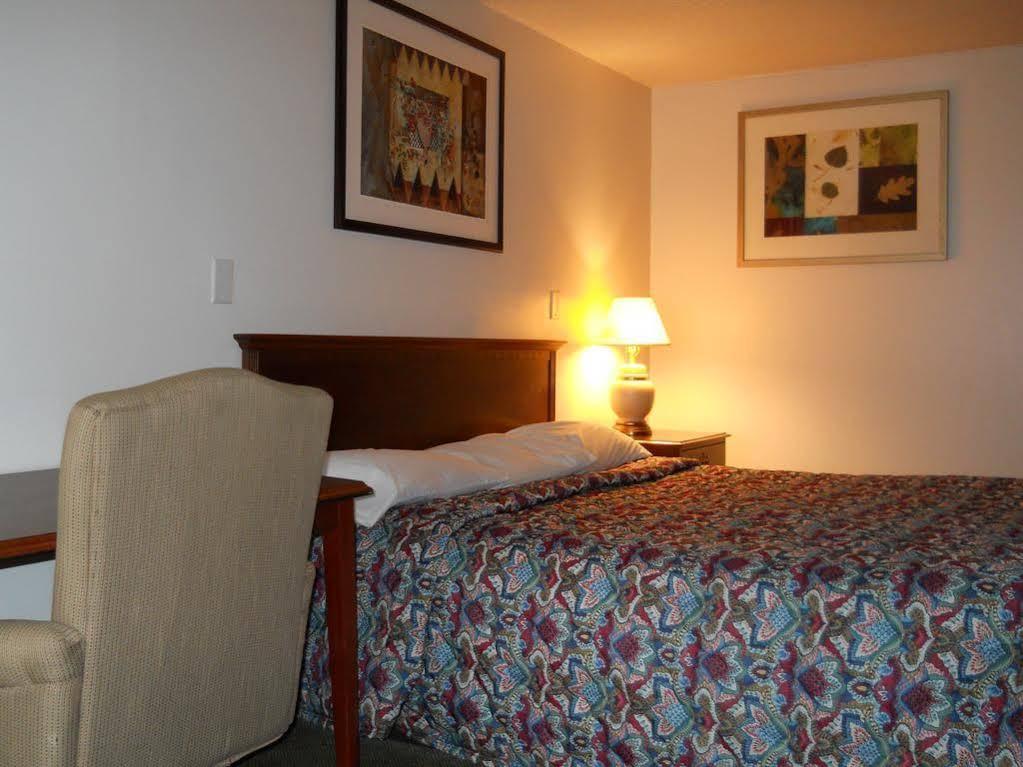 Value Inn Kenosha I-94 - Exit 344 プレザント・プレイリー エクステリア 写真