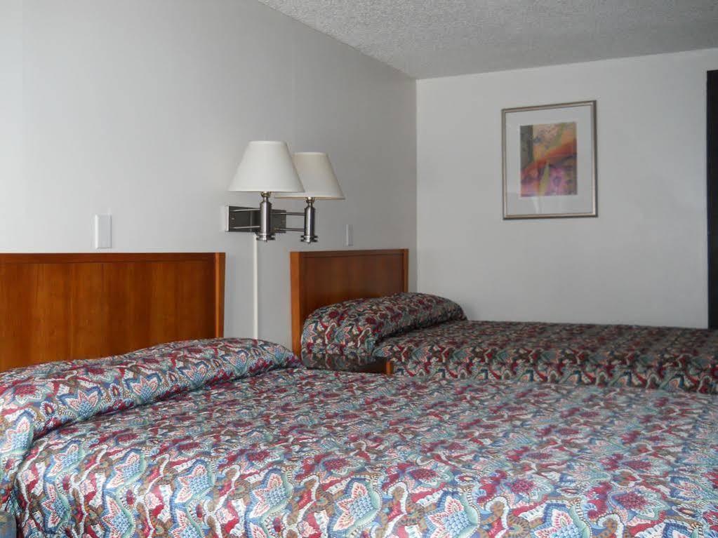 Value Inn Kenosha I-94 - Exit 344 プレザント・プレイリー エクステリア 写真